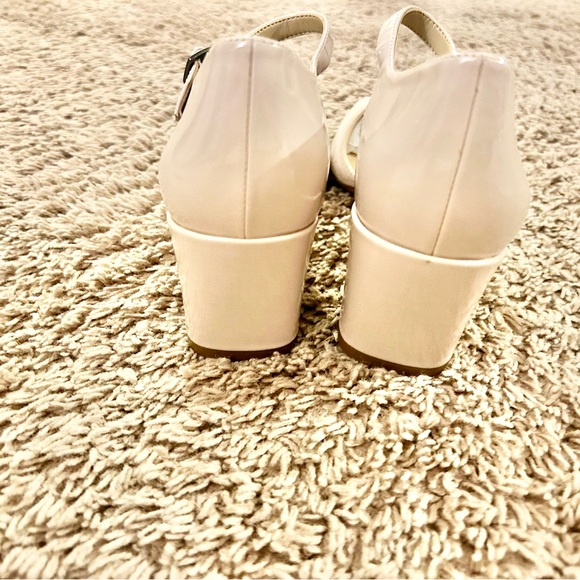 Naturalizer Block Heel Squared Toe Mary Jane Pump - Picture 7 of 7